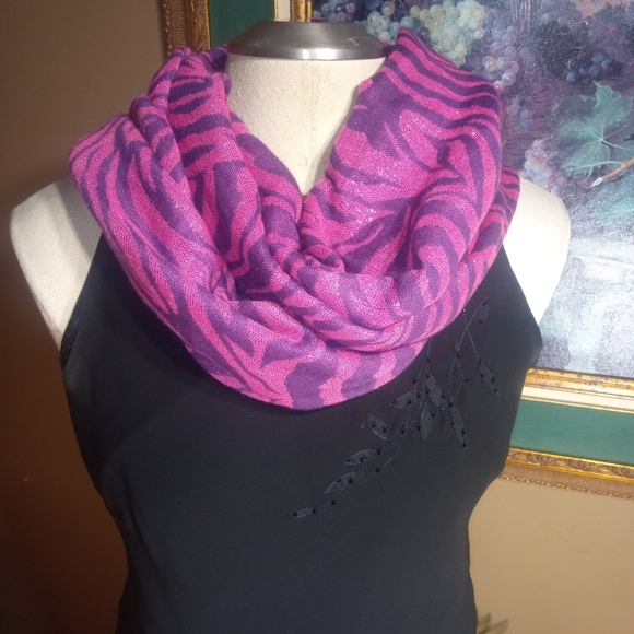 Pink and Purple or Purple and Pink, with iridescence woven throughout. 72x27" - Picture 3 of 6